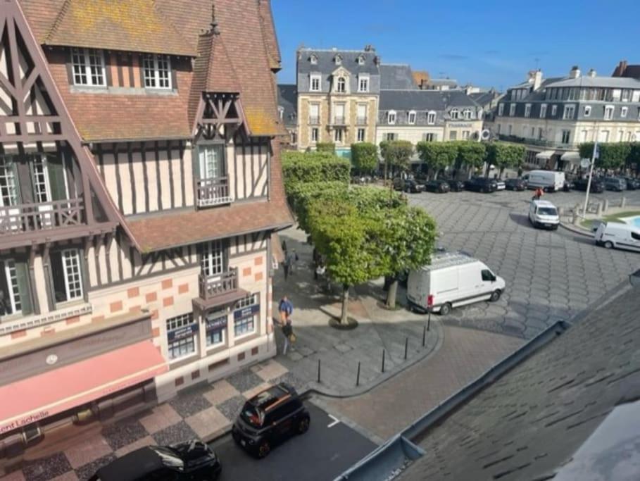 Appartement, Place Morny. Deauville Exteriör bild